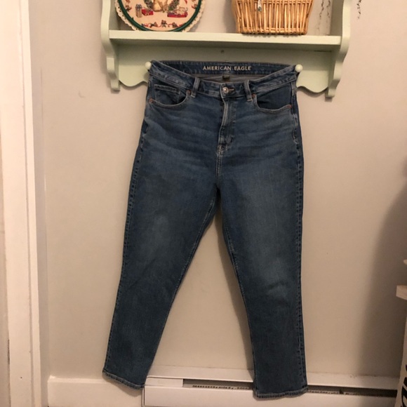 American Eagle Mom Jean - Picture 1 of 4
